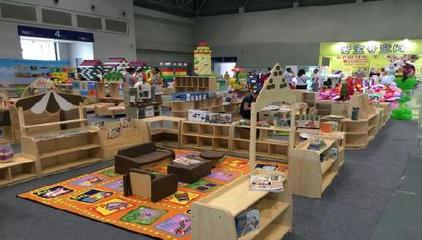 文博會首日玩具及孕嬰童展區精彩紛呈，創意產品點燃消費新熱情